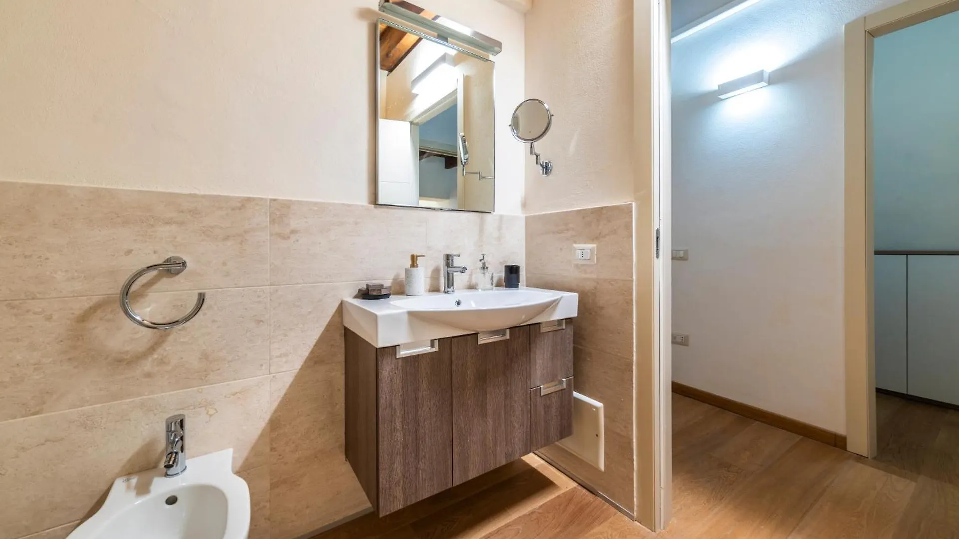 Suite Deluxe In Palazzo Storico - Centro Sassari - Appartamento Calvi