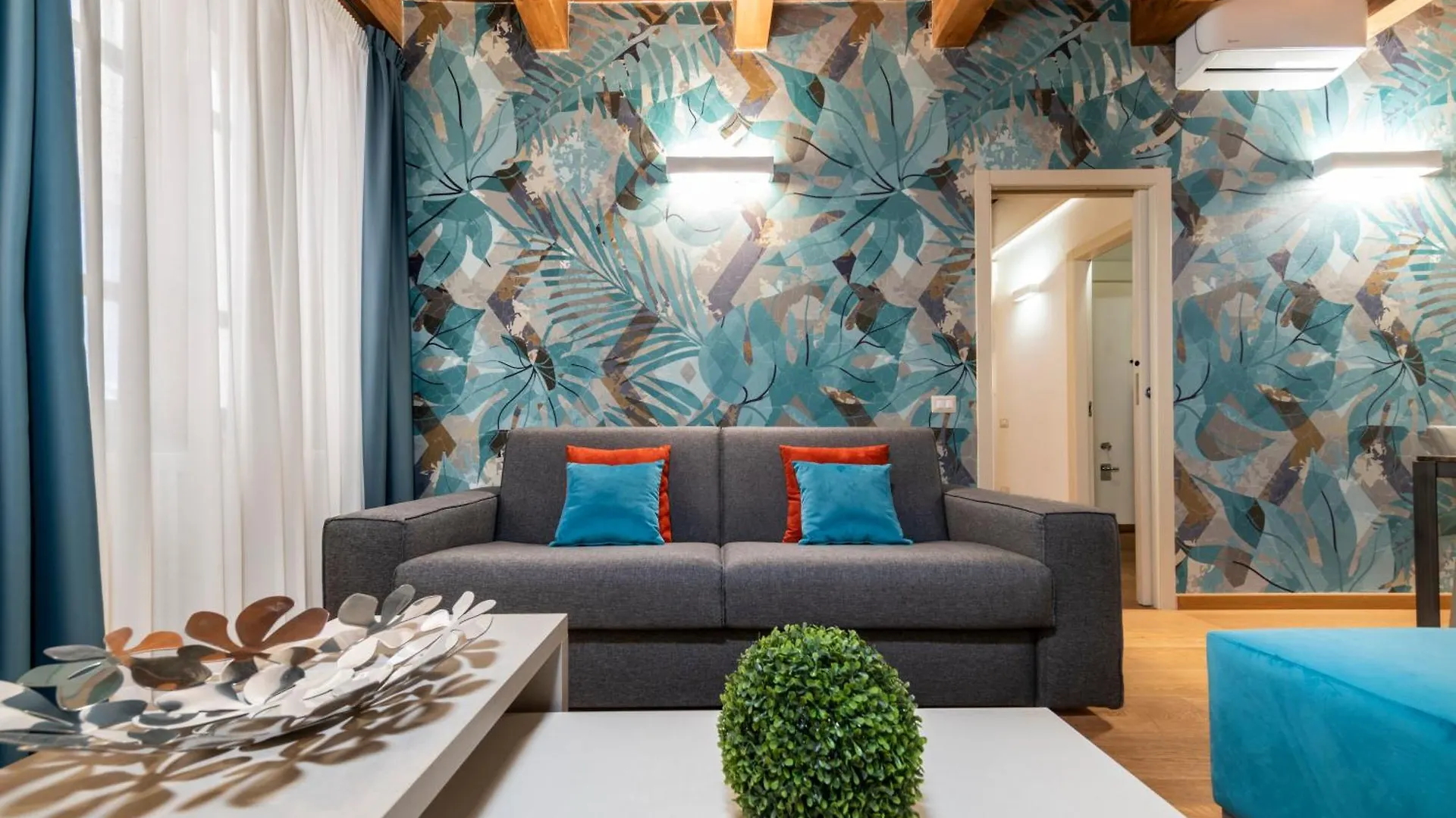Suite Deluxe In Palazzo Storico - Centro Sassari - Appartamento Calvi